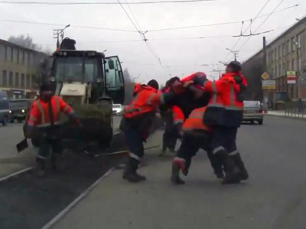 Вместо того, чтобы асфальтировать: видео